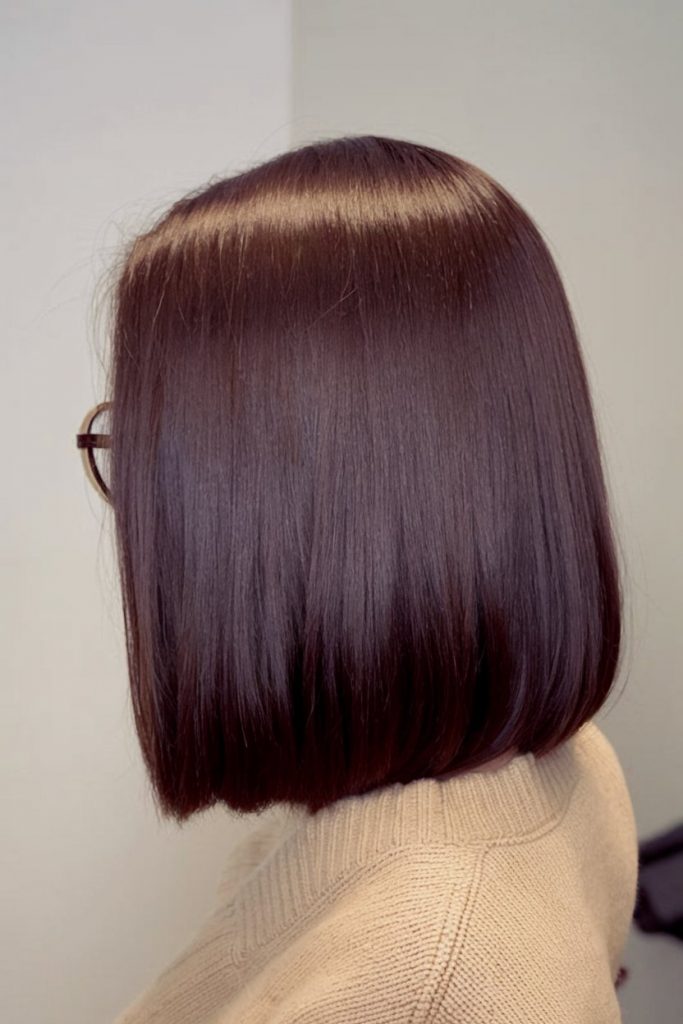 Sleek Mahogany Lob