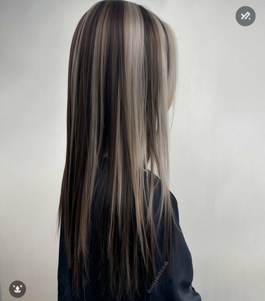 Bold High-Contrast Blonde Balayage